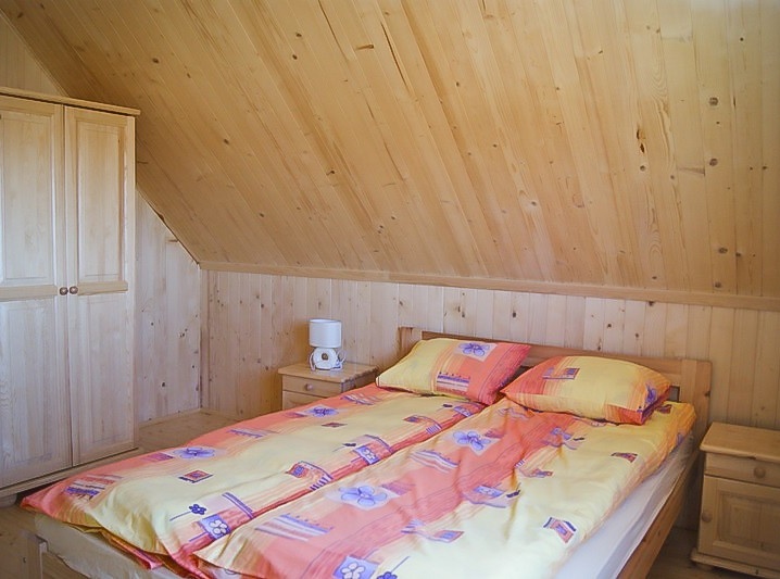 Morena Domki Karwia DOMKI 7/8os. sypialnia UL. MOKRA?v=1.0